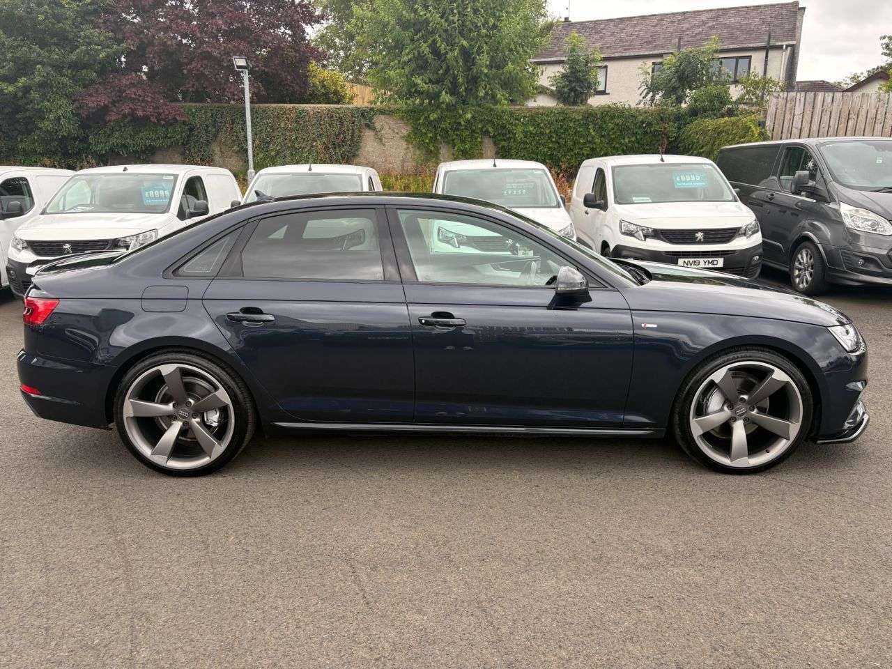 2016 AUDI A4 2016 AUDI A4
