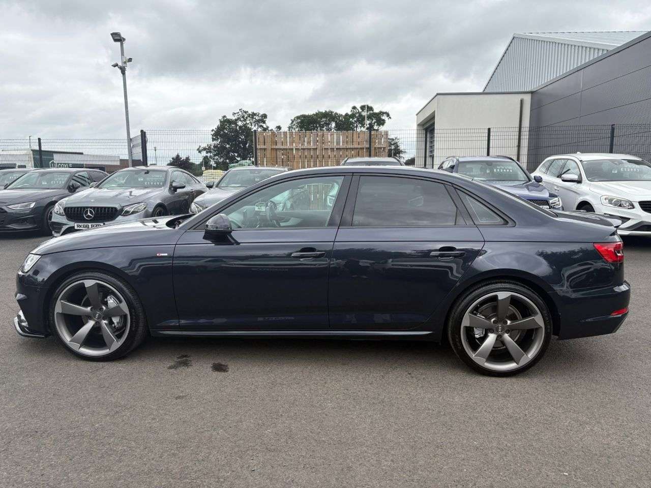 2016 AUDI A4 2016 AUDI A4