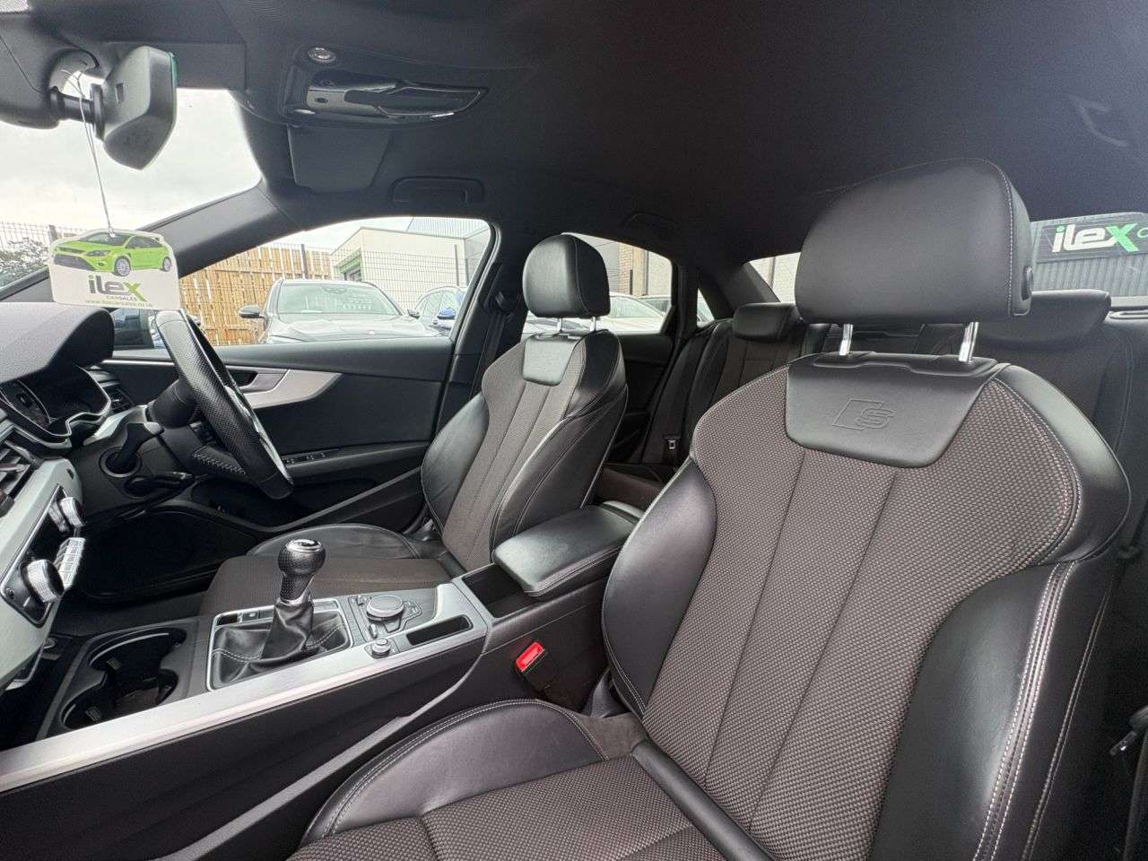 2016 AUDI A4 2016 AUDI A4