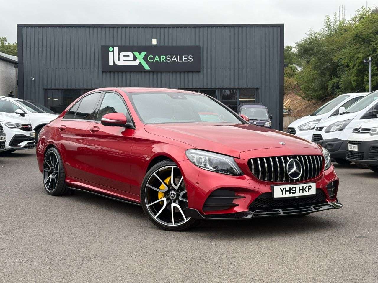 A 2019 MERCEDES-BENZ C CLASS 2.0 C220d AMG Line (Premium) Saloon 4dr Diesel G-Tronic+ Euro 6 (s/s) (194 A 2019 MERCEDES-BENZ C CLASS 2.0 C220d AMG Line (Premium) Saloon 4dr Diesel G-Tronic+ Euro 6 (s/s) (194