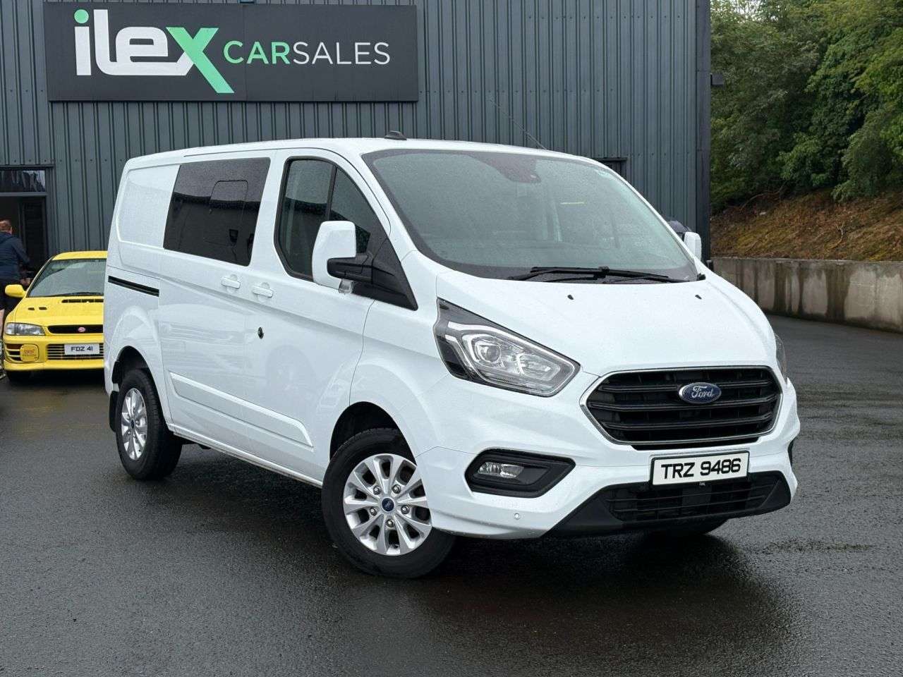 A 2022 FORD TRANSIT CUSTOM 2.0 300 EcoBlue Limited Crew Van Double Cab 5dr Diesel Manual L1 H1 Euro 6 A 2022 FORD TRANSIT CUSTOM 2.0 300 EcoBlue Limited Crew Van Double Cab 5dr Diesel Manual L1 H1 Euro 6