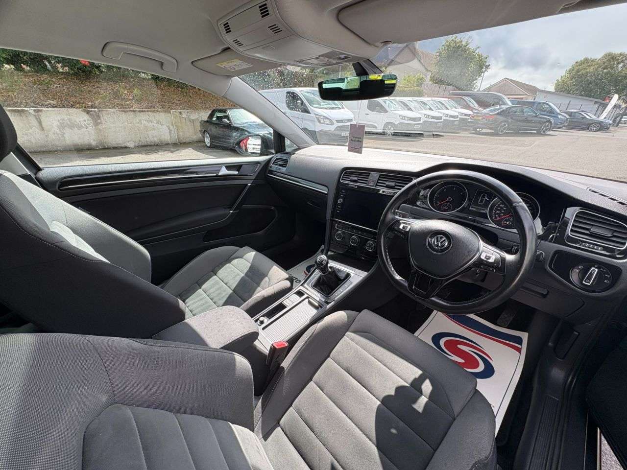 2017 VOLKSWAGEN GOLF 2017 VOLKSWAGEN GOLF