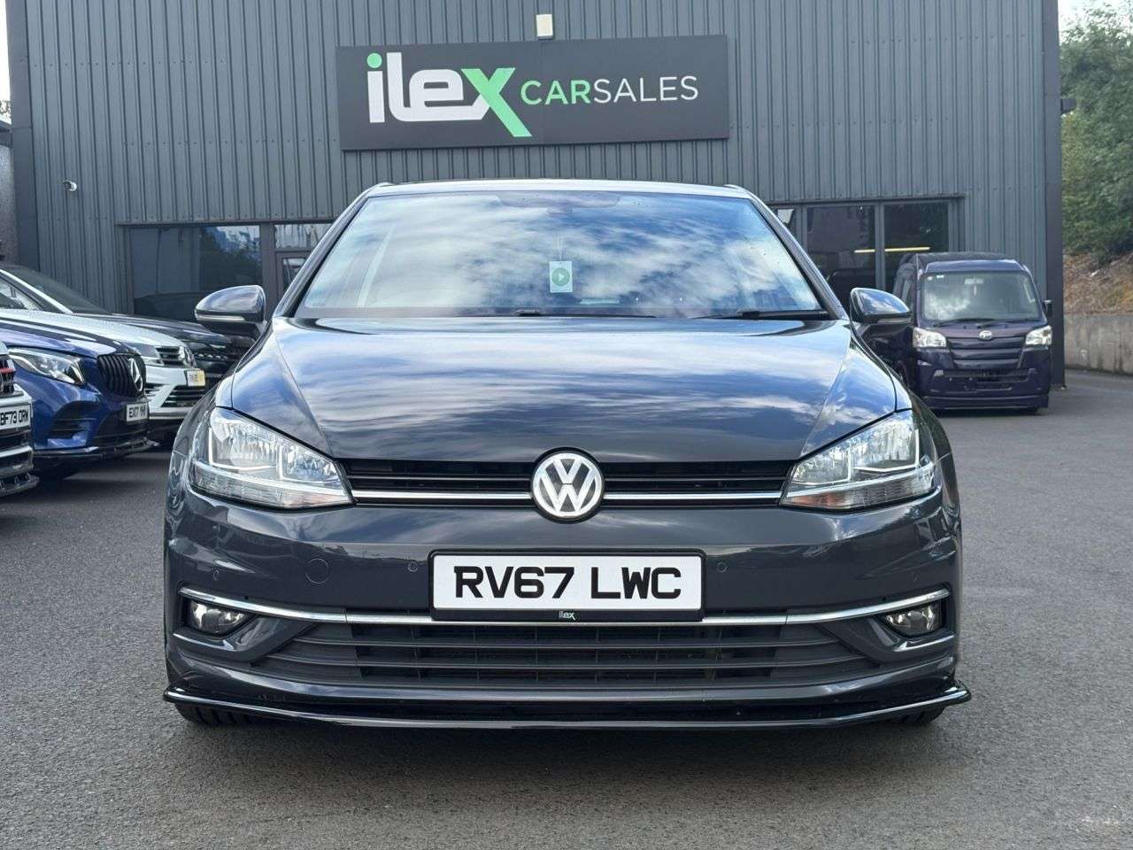 A 2017 VOLKSWAGEN GOLF GT TDI BLUEMOTION TECHNOLOGY A 2017 VOLKSWAGEN GOLF GT TDI BLUEMOTION TECHNOLOGY