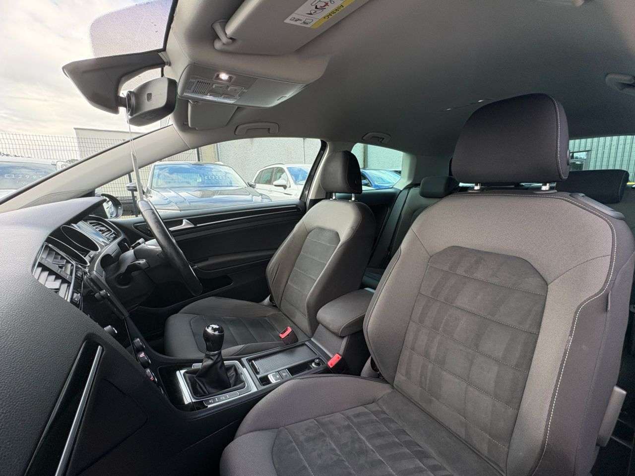 2017 VOLKSWAGEN GOLF 2017 VOLKSWAGEN GOLF