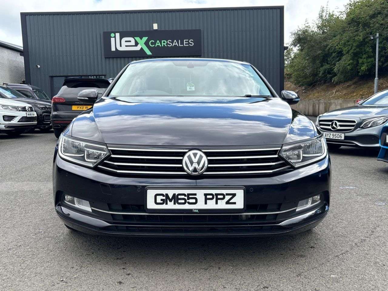 A 2015 VOLKSWAGEN PASSAT 2.0 TDI BlueMotion Tech SE Saloon 4dr Diesel Manual Euro 6 (s/s) (150 ps) 6 A 2015 VOLKSWAGEN PASSAT 2.0 TDI BlueMotion Tech SE Saloon 4dr Diesel Manual Euro 6 (s/s) (150 ps) 6