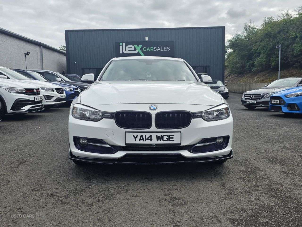 A 2014 BMW 3 SERIES 2.0 318d Sport Saloon 4dr Diesel Manual Euro 5 (s/s) (143 ps) A 2014 BMW 3 SERIES 2.0 318d Sport Saloon 4dr Diesel Manual Euro 5 (s/s) (143 ps)