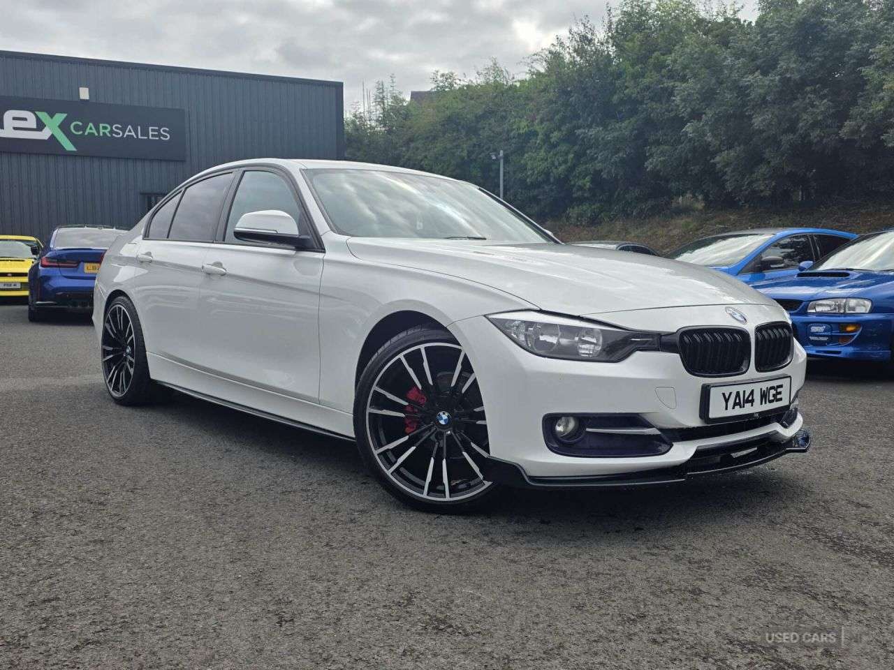 A 2014 BMW 3 SERIES 2.0 318d Sport Saloon 4dr Diesel Manual Euro 5 (s/s) (143 ps) A 2014 BMW 3 SERIES 2.0 318d Sport Saloon 4dr Diesel Manual Euro 5 (s/s) (143 ps)