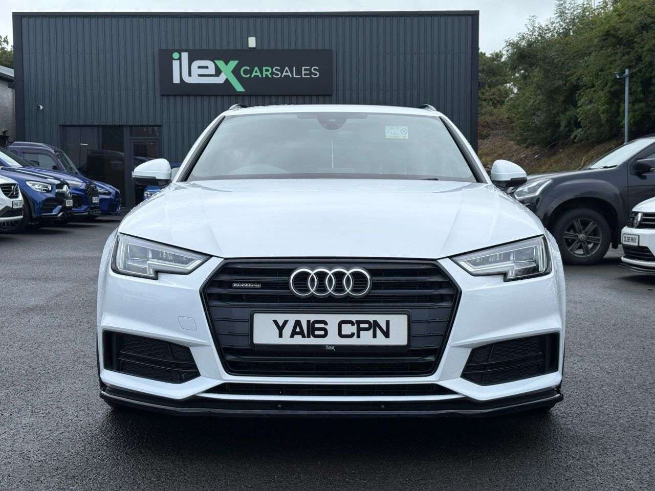 A 2016 AUDI A4 AVANT 2.0 TDI S line Estate 5dr Diesel S Tronic quattro Euro 6 (s/s) (190 ps) 190 A 2016 AUDI A4 AVANT 2.0 TDI S line Estate 5dr Diesel S Tronic quattro Euro 6 (s/s) (190 ps) 190