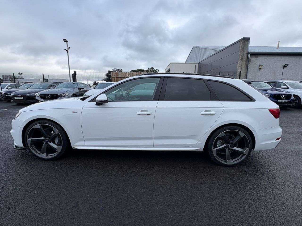 2016 AUDI A4 AVANT 2016 AUDI A4 AVANT