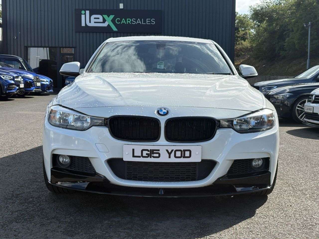 A 2015 BMW 3 SERIES 2.0 318d M Sport Saloon 4dr Diesel Manual Euro 5 (s/s) (143 ps) 141PS | Man A 2015 BMW 3 SERIES 2.0 318d M Sport Saloon 4dr Diesel Manual Euro 5 (s/s) (143 ps) 141PS | Man
