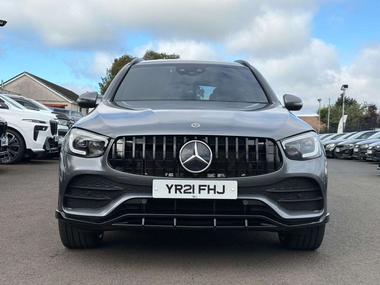 A 2021 MERCEDES-BENZ GLC 2.0 GLC300d AMG Line (Premium) SUV 5dr Diesel G-Tronic+ 4MATIC Euro 6 (s/s) A 2021 MERCEDES-BENZ GLC 2.0 GLC300d AMG Line (Premium) SUV 5dr Diesel G-Tronic+ 4MATIC Euro 6 (s/s)