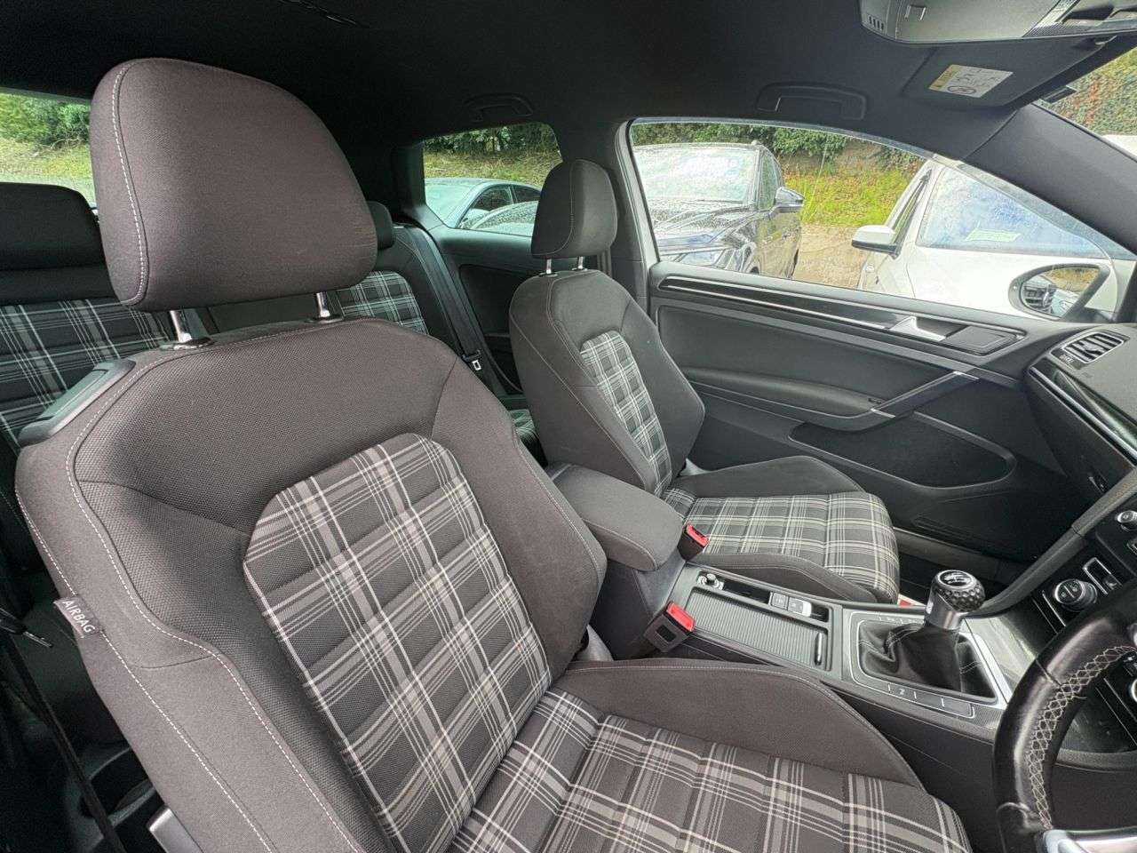 2016 VOLKSWAGEN GOLF 2016 VOLKSWAGEN GOLF