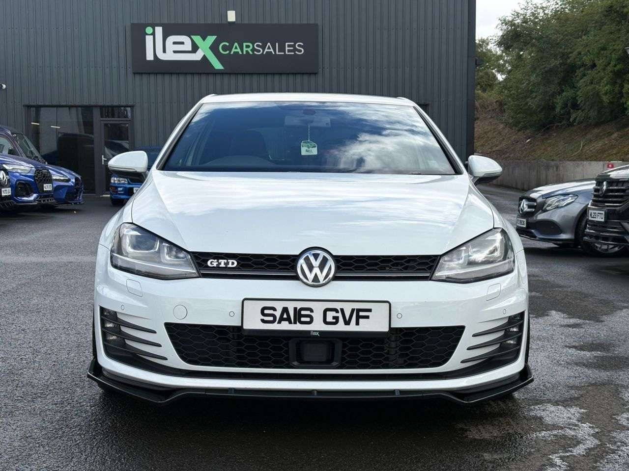 A 2016 VOLKSWAGEN GOLF 2.0 TDI BlueMotion Tech GTD Hatchback 3dr Diesel Manual Euro 6 (s/s) (184 p A 2016 VOLKSWAGEN GOLF 2.0 TDI BlueMotion Tech GTD Hatchback 3dr Diesel Manual Euro 6 (s/s) (184 p