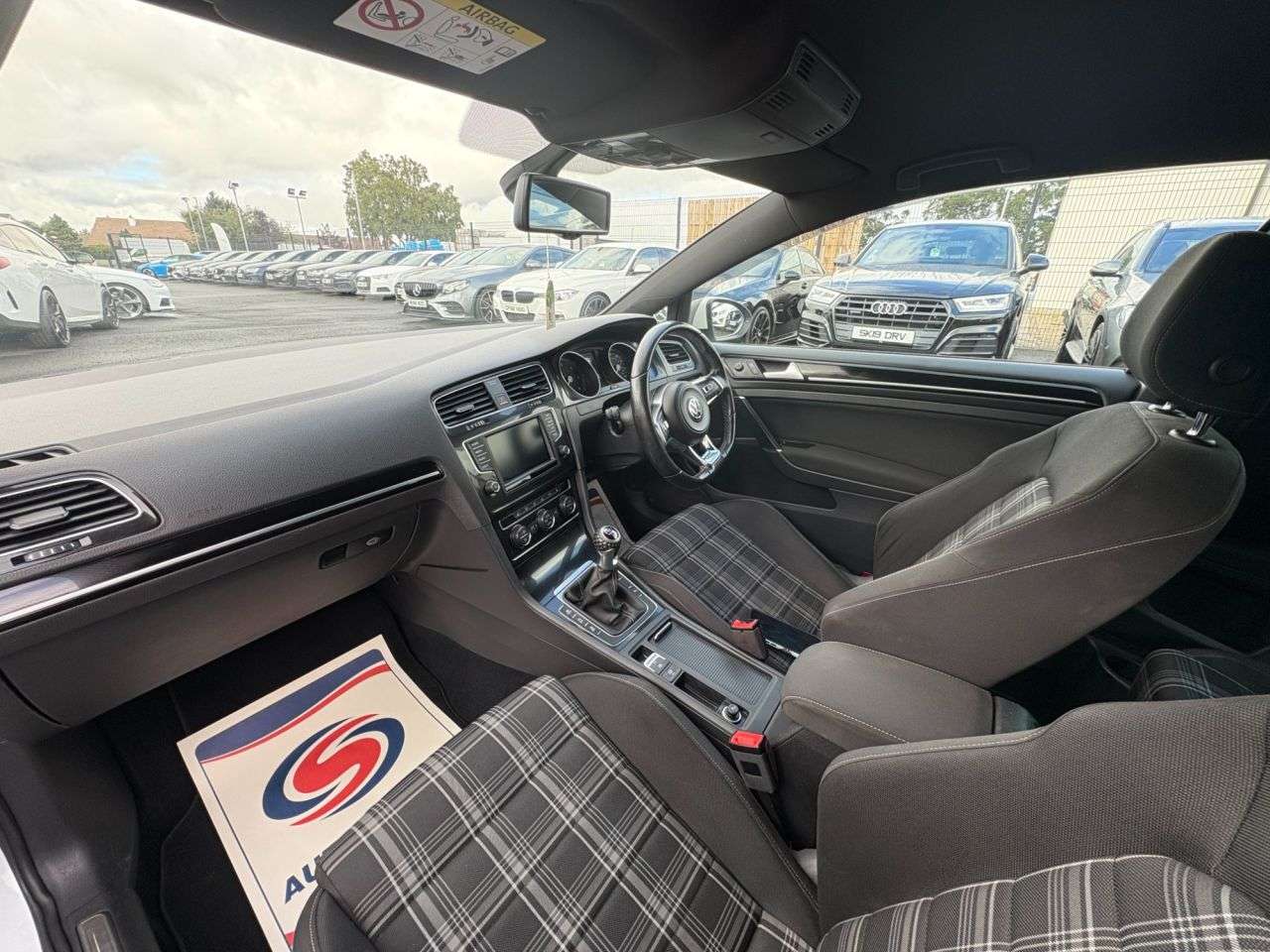2016 VOLKSWAGEN GOLF 2016 VOLKSWAGEN GOLF