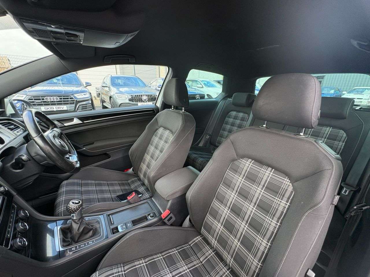 2016 VOLKSWAGEN GOLF 2016 VOLKSWAGEN GOLF