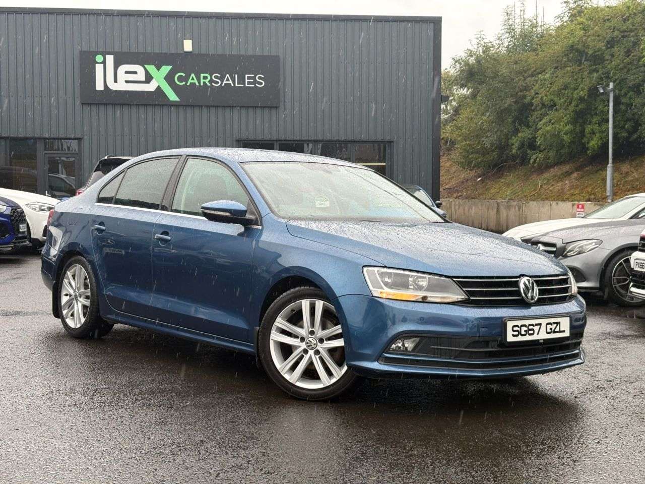 A 2017 VOLKSWAGEN JETTA 2.0 TDI GT Saloon 4dr Diesel DSG Euro 6 (s/s) (150 ps) 150PS | DSG Auto | G A 2017 VOLKSWAGEN JETTA 2.0 TDI GT Saloon 4dr Diesel DSG Euro 6 (s/s) (150 ps) 150PS | DSG Auto | G