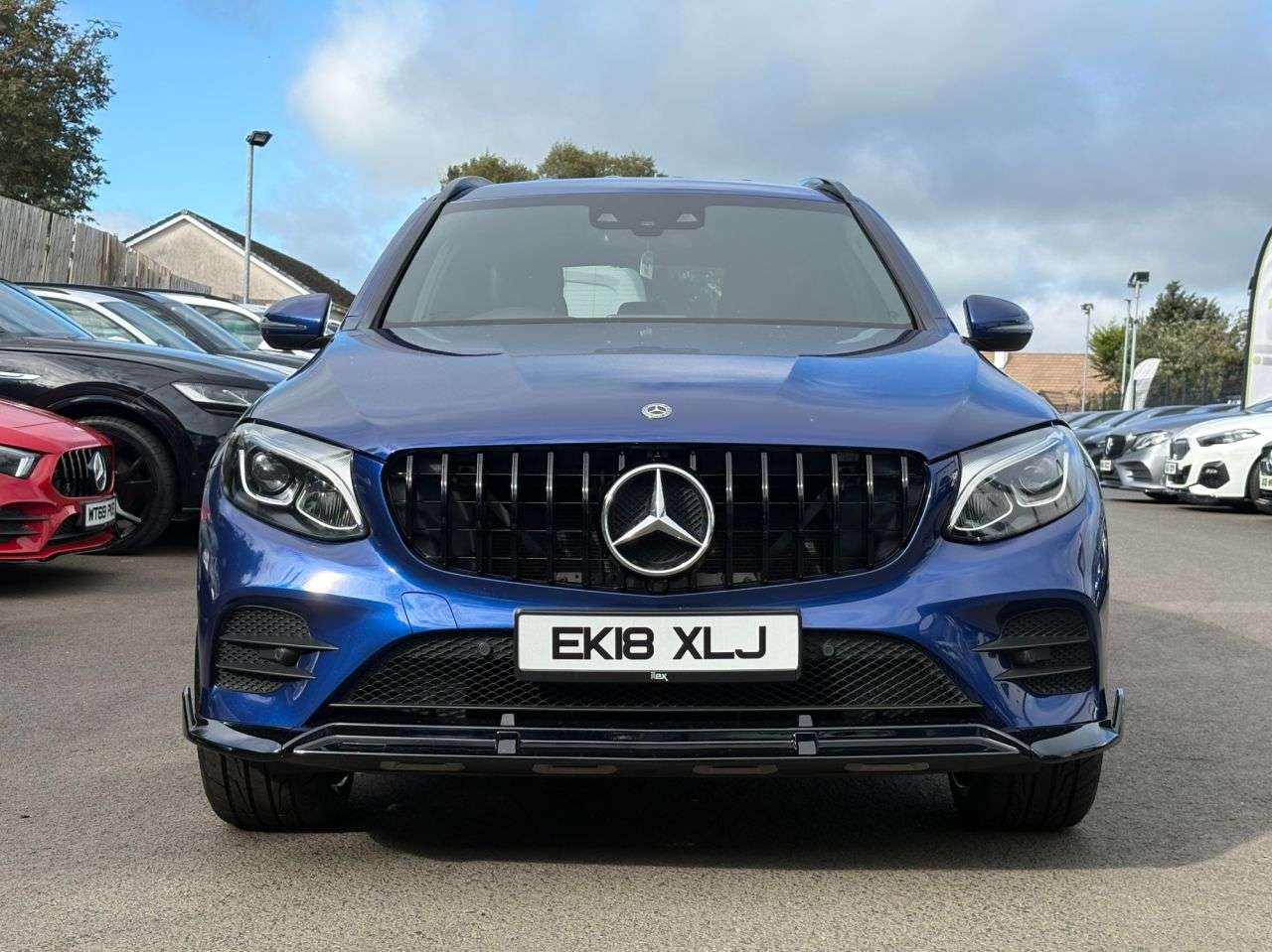A 2018 MERCEDES-BENZ GLC 2.1 GLC220d AMG Line SUV 5dr Diesel G-Tronic 4MATIC Euro 6 (s/s) (170 ps) 1 A 2018 MERCEDES-BENZ GLC 2.1 GLC220d AMG Line SUV 5dr Diesel G-Tronic 4MATIC Euro 6 (s/s) (170 ps) 1
