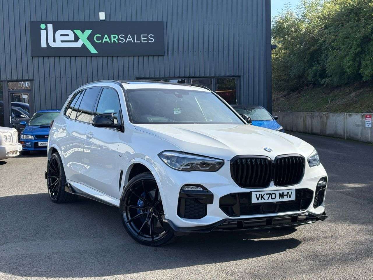 A 2020 BMW X5 3.0 30d MHT M Sport SUV 5dr Diesel Hybrid Auto xDrive Euro 6 (s/s) (286 ps) A 2020 BMW X5 3.0 30d MHT M Sport SUV 5dr Diesel Hybrid Auto xDrive Euro 6 (s/s) (286 ps)