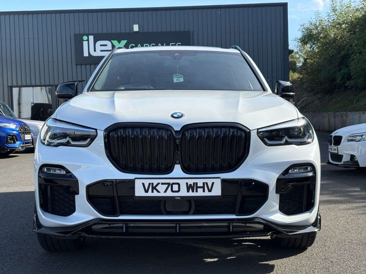 A 2020 BMW X5 3.0 30d MHT M Sport SUV 5dr Diesel Hybrid Auto xDrive Euro 6 (s/s) (286 ps) A 2020 BMW X5 3.0 30d MHT M Sport SUV 5dr Diesel Hybrid Auto xDrive Euro 6 (s/s) (286 ps)