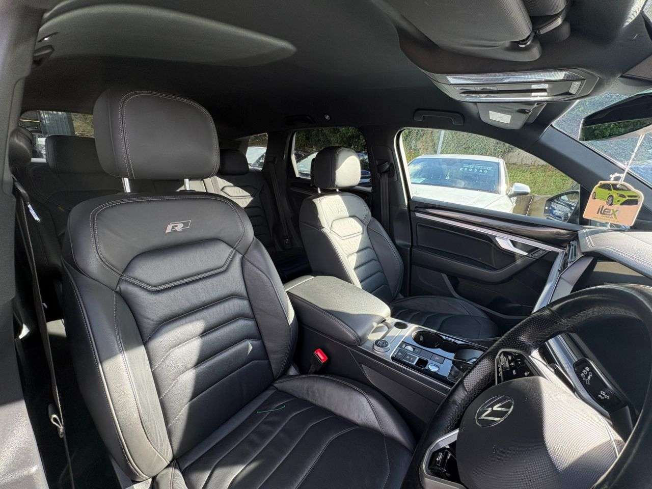 2021 VOLKSWAGEN TOUAREG 2021 VOLKSWAGEN TOUAREG