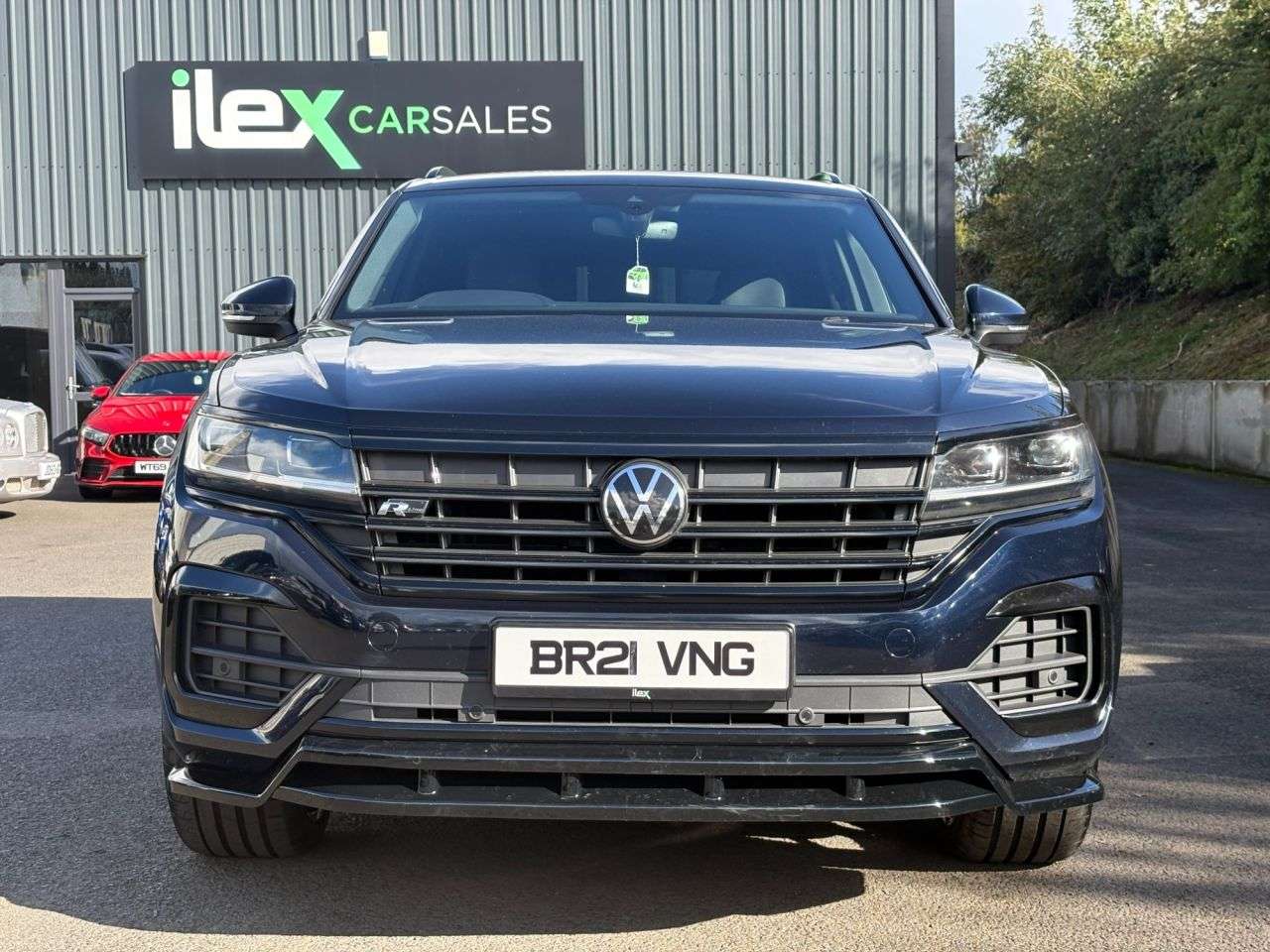 A 2021 VOLKSWAGEN TOUAREG 3.0 TDI V6 R-Line Tech SUV 5dr Diesel Tiptronic 4Motion Euro 6 (s/s) (286 p A 2021 VOLKSWAGEN TOUAREG 3.0 TDI V6 R-Line Tech SUV 5dr Diesel Tiptronic 4Motion Euro 6 (s/s) (286 p