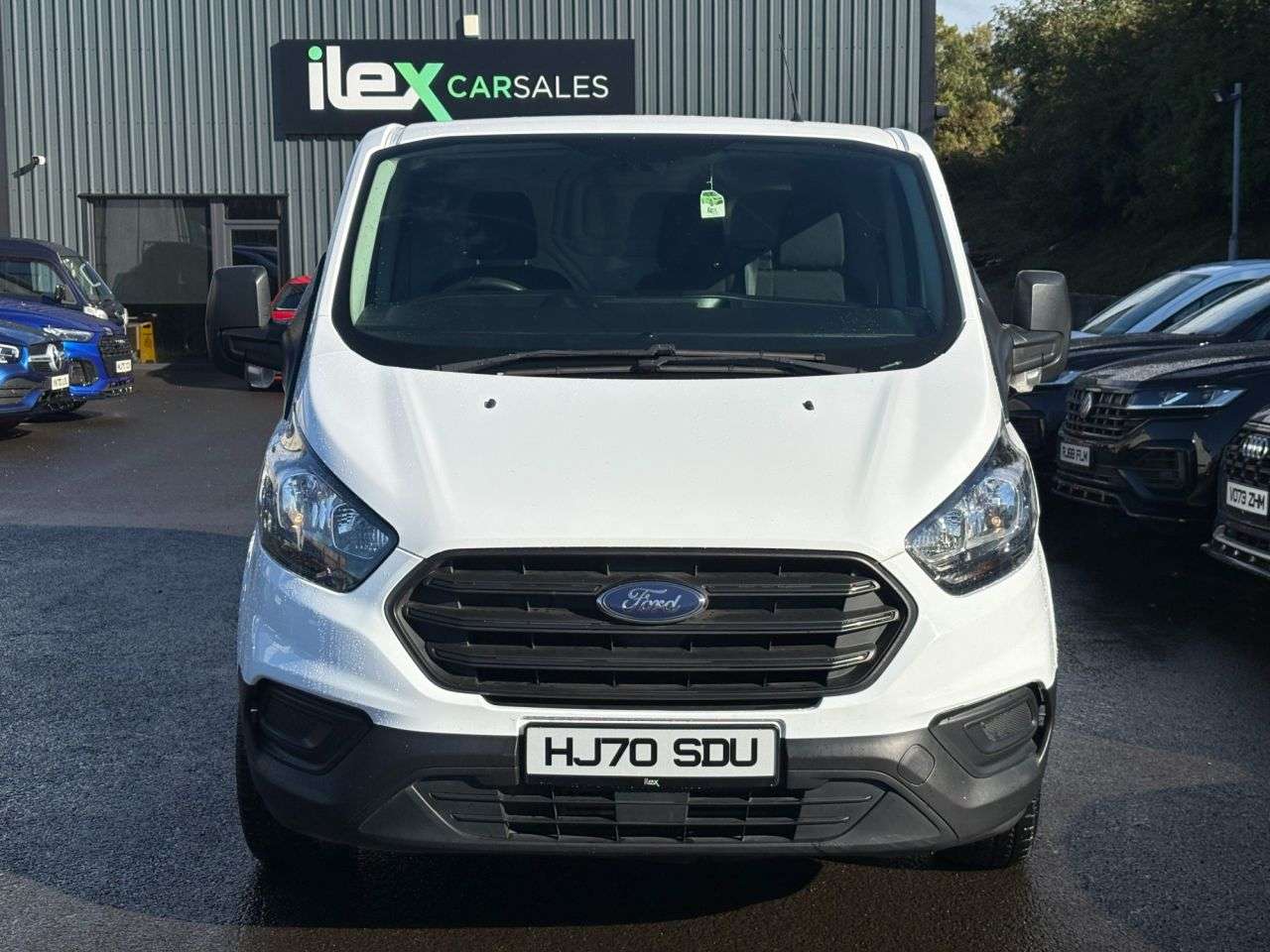 A 2020 FORD TRANSIT CUSTOM 2.0 280 EcoBlue Leader Panel Van 5dr Diesel Manual L1 H1 Euro 6 (s/s) (105 A 2020 FORD TRANSIT CUSTOM 2.0 280 EcoBlue Leader Panel Van 5dr Diesel Manual L1 H1 Euro 6 (s/s) (105
