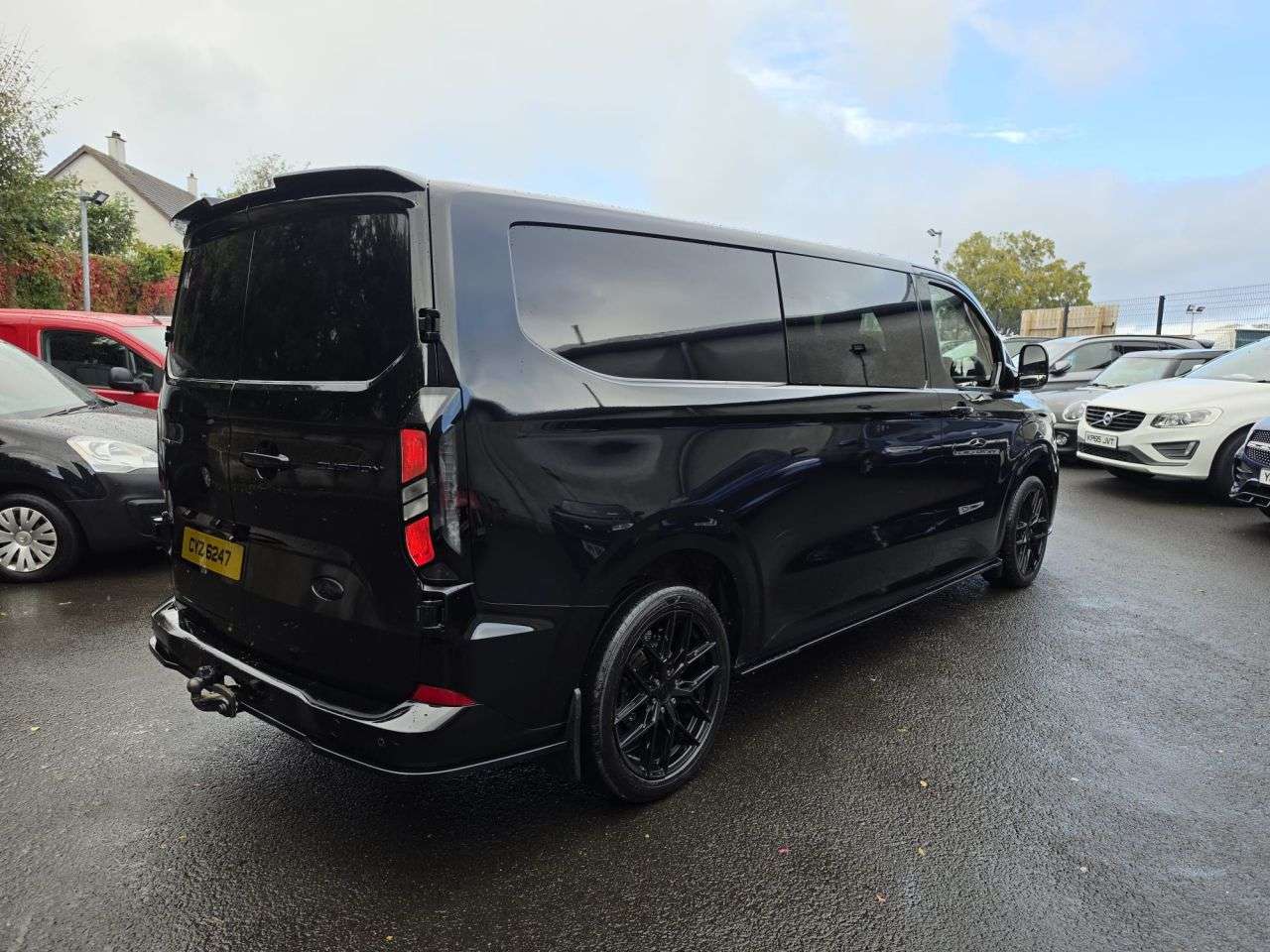 A 2024 FORD TRANSIT CUSTOM 2.0 300 EcoBlue Limited Panel Van 5dr Diesel Auto L2 H1 Euro 6 (s/s) (170 p A 2024 FORD TRANSIT CUSTOM 2.0 300 EcoBlue Limited Panel Van 5dr Diesel Auto L2 H1 Euro 6 (s/s) (170 p
