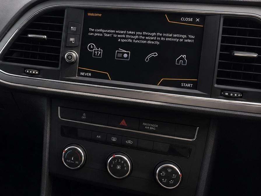 A 2018 SEAT LEON 1.2 TSI SE Dynamic Technology Hatchback 5dr Petrol Manual Euro 6 (s/s) (110 ps) A 2018 SEAT LEON 1.2 TSI SE Dynamic Technology Hatchback 5dr Petrol Manual Euro 6 (s/s) (110 ps)