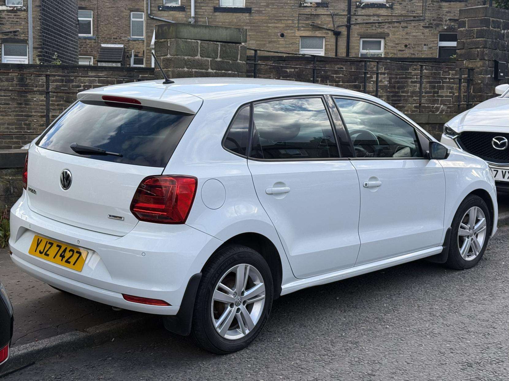 A 2016 VOLKSWAGEN POLO 1.0 BlueMotion Tech Match Hatchback 5dr Petrol Manual Euro 6 (s/s) (60 ps) A 2016 VOLKSWAGEN POLO 1.0 BlueMotion Tech Match Hatchback 5dr Petrol Manual Euro 6 (s/s) (60 ps)