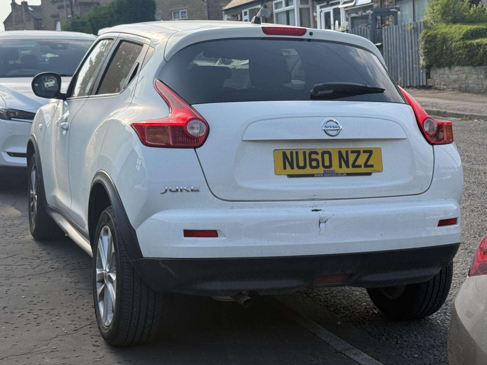 A 2010 NISSAN JUKE 1.6 Acenta SUV 5dr Petrol Manual Euro 5 (117 ps) A 2010 NISSAN JUKE 1.6 Acenta SUV 5dr Petrol Manual Euro 5 (117 ps)