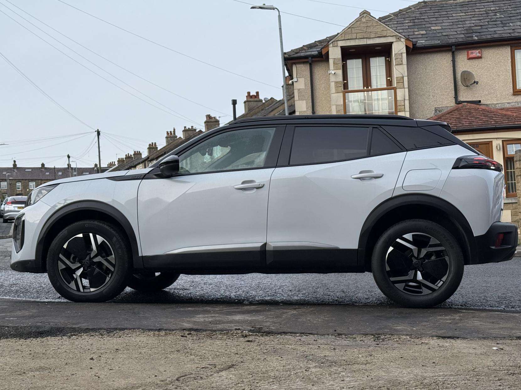 A 2023 PEUGEOT 2008 1.2 PureTech GT SUV 5dr Petrol EAT Euro 6 (s/s) (130 ps) A 2023 PEUGEOT 2008 1.2 PureTech GT SUV 5dr Petrol EAT Euro 6 (s/s) (130 ps)