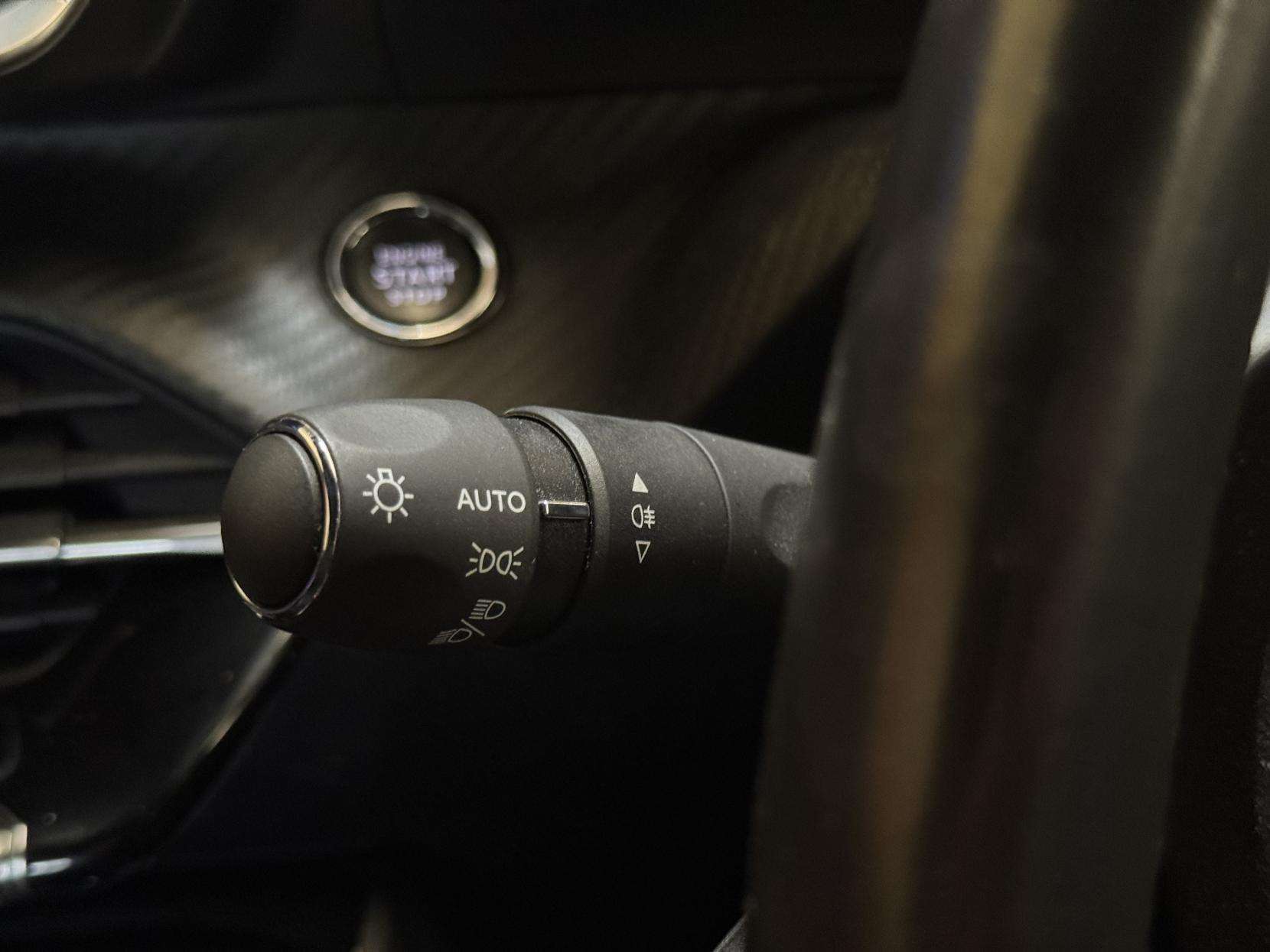 2023 PEUGEOT 2008 2023 PEUGEOT 2008