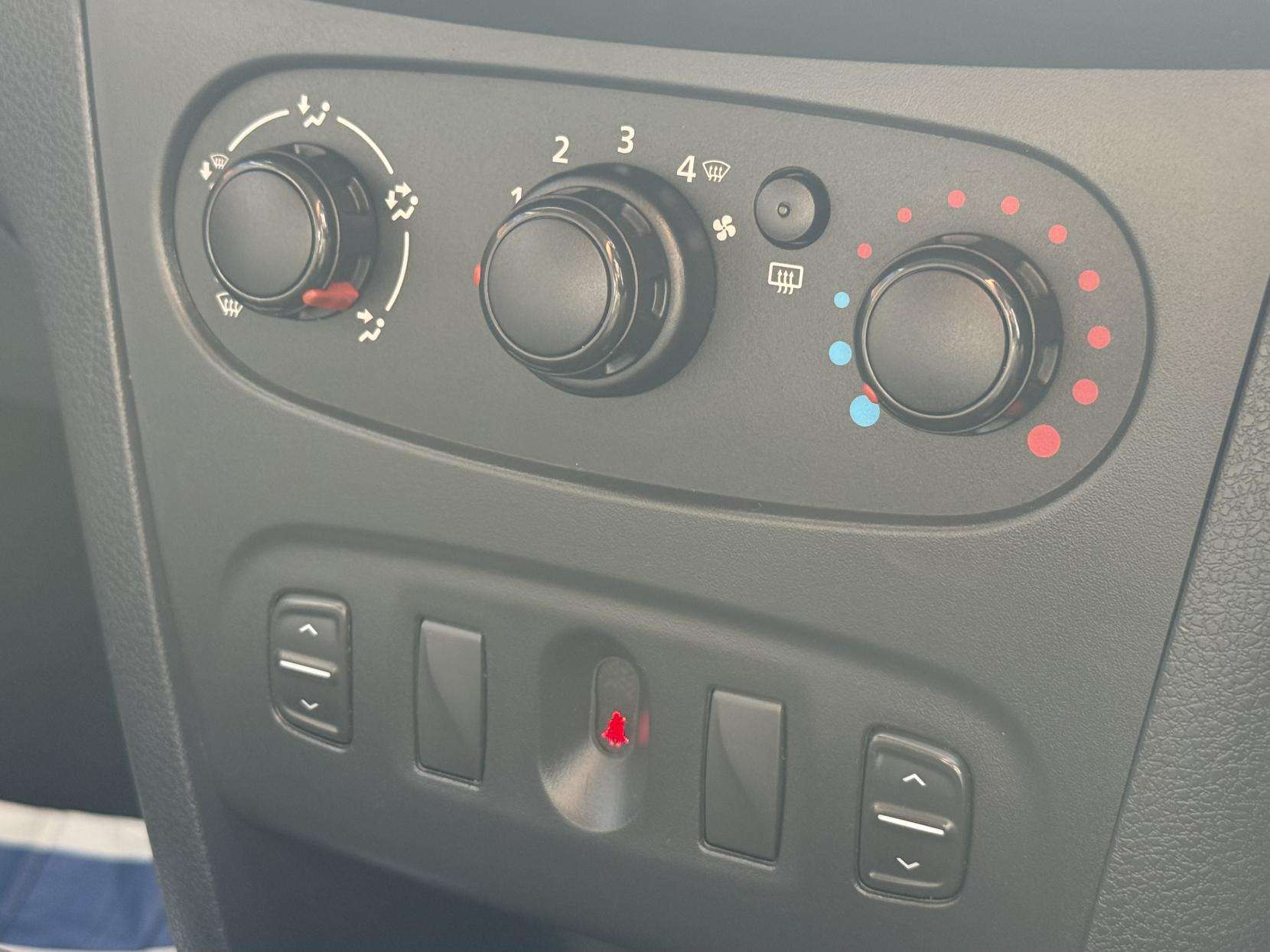 2016 DACIA SANDERO 2016 DACIA SANDERO