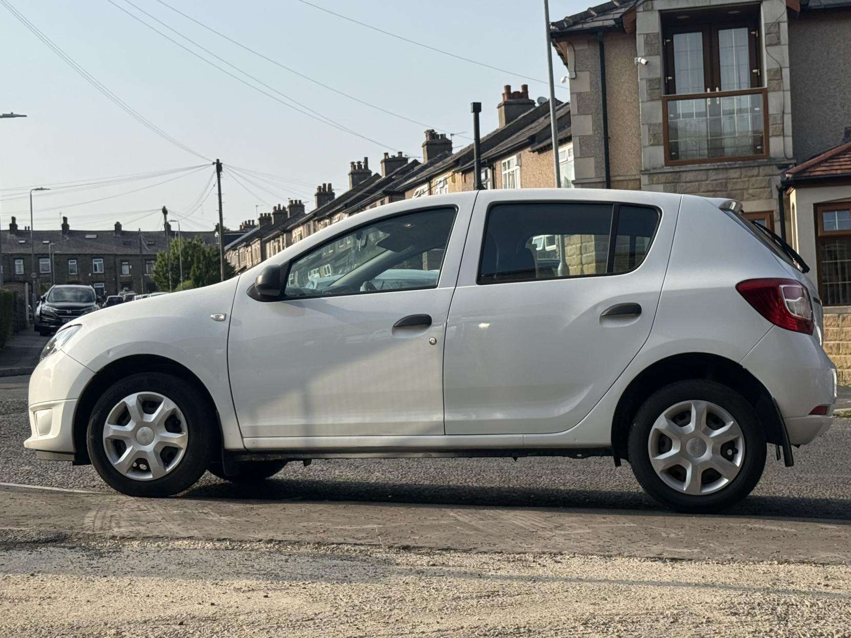 A 2016 DACIA SANDERO 1.2 Ambiance Hatchback 5dr Petrol Manual Euro 6 (75 ps) A 2016 DACIA SANDERO 1.2 Ambiance Hatchback 5dr Petrol Manual Euro 6 (75 ps)