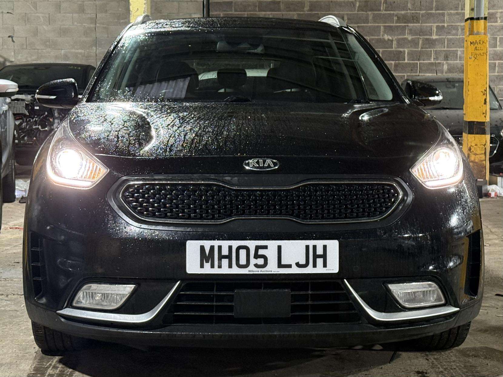A 2019 KIA NIRO 1.6h GDi GPF 4 SUV 5dr Petrol Hybrid DCT Euro 6 (s/s) ( 16in Alloy) (139 bhp) A 2019 KIA NIRO 1.6h GDi GPF 4 SUV 5dr Petrol Hybrid DCT Euro 6 (s/s) ( 16in Alloy) (139 bhp)