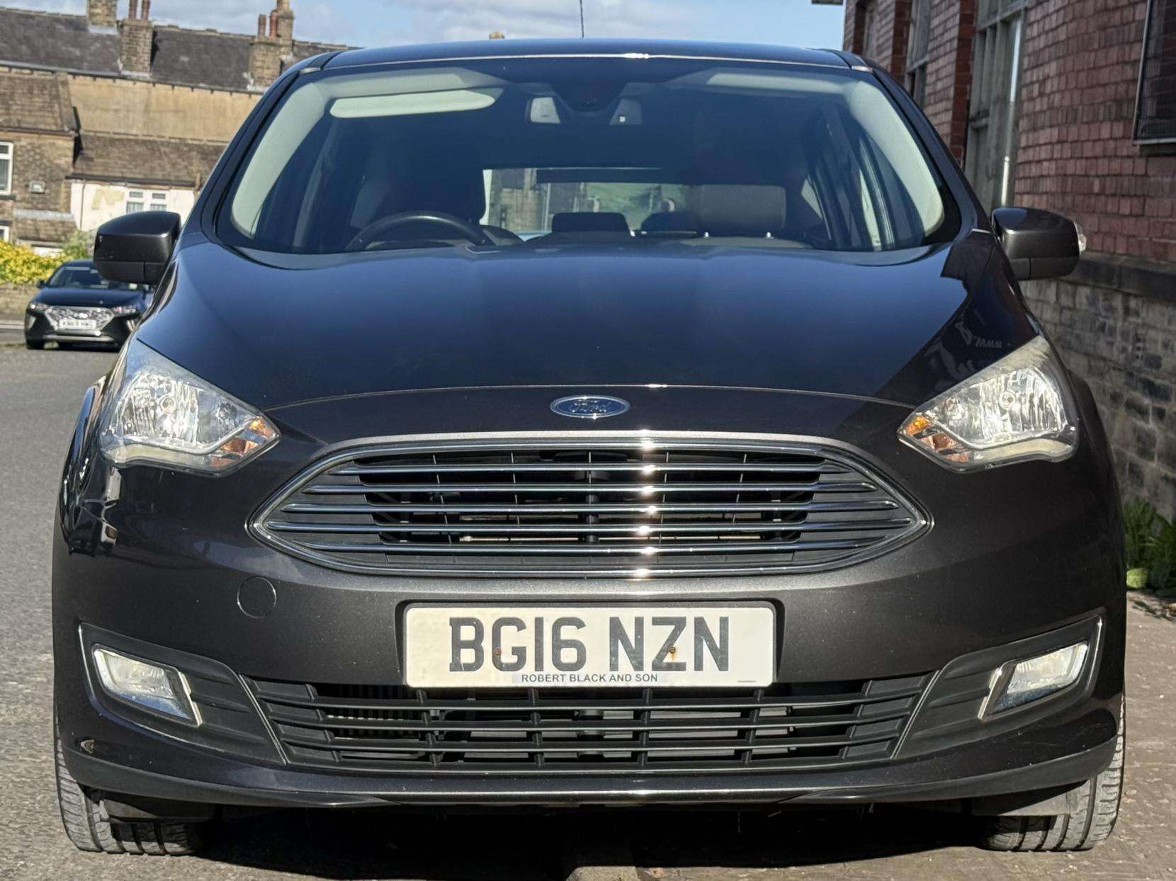 A 2016 FORD C-MAX 1.5 TDCi Titanium MPV 5dr Diesel Manual Euro 6 (s/s) (120 ps) A 2016 FORD C-MAX 1.5 TDCi Titanium MPV 5dr Diesel Manual Euro 6 (s/s) (120 ps)
