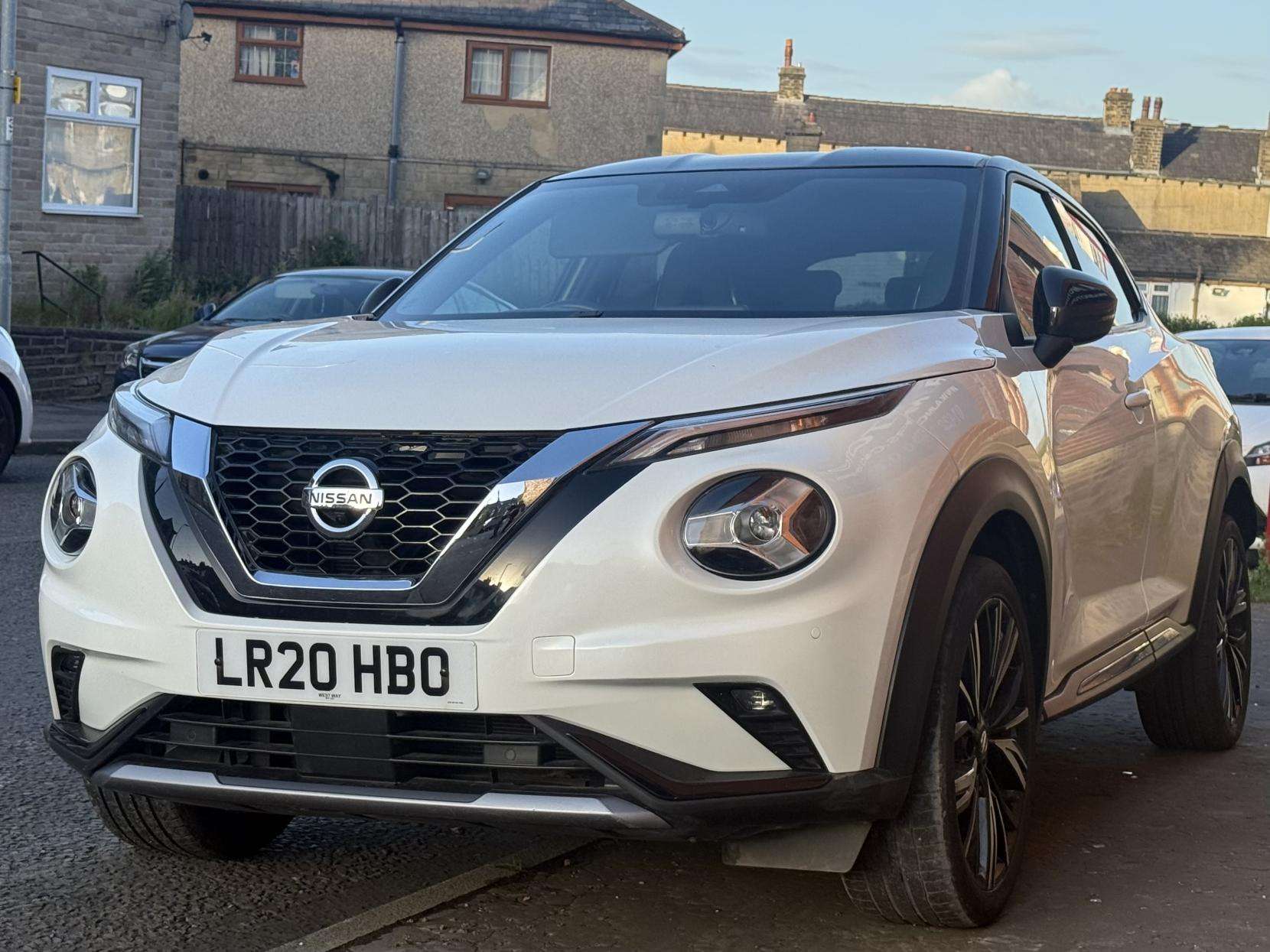 A 2020 NISSAN JUKE 1.0 DIG-T Tekna+ SUV 5dr Petrol Manual Euro 6 (s/s) (117 ps) A 2020 NISSAN JUKE 1.0 DIG-T Tekna+ SUV 5dr Petrol Manual Euro 6 (s/s) (117 ps)