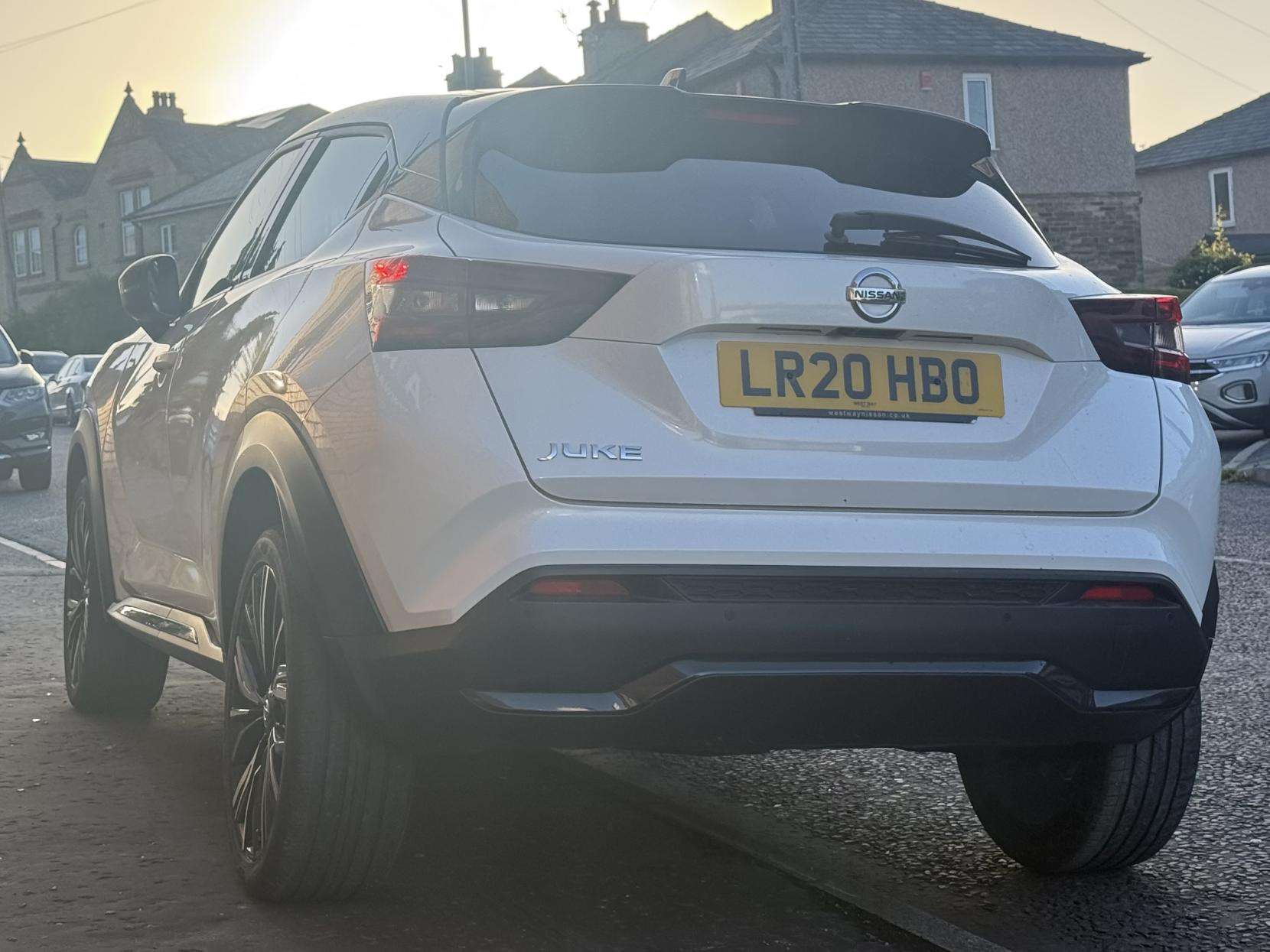 A 2020 NISSAN JUKE 1.0 DIG-T Tekna+ SUV 5dr Petrol Manual Euro 6 (s/s) (117 ps) A 2020 NISSAN JUKE 1.0 DIG-T Tekna+ SUV 5dr Petrol Manual Euro 6 (s/s) (117 ps)