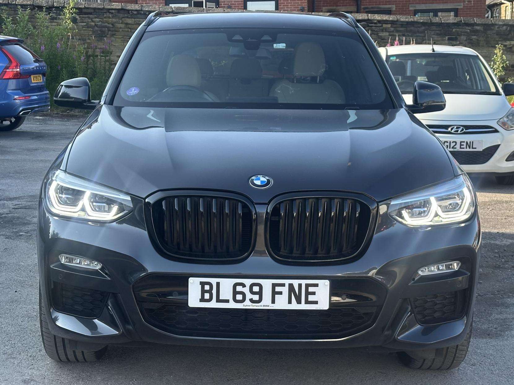 A 2019 BMW X3 2.0 20i GPF M Sport SUV 5dr Petrol Auto xDrive Euro 6 (s/s) (184 ps) A 2019 BMW X3 2.0 20i GPF M Sport SUV 5dr Petrol Auto xDrive Euro 6 (s/s) (184 ps)