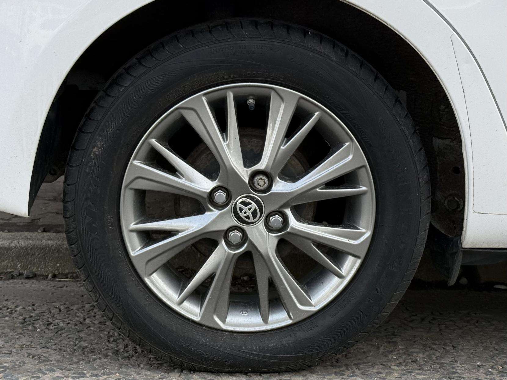 2018 TOYOTA YARIS 2018 TOYOTA YARIS