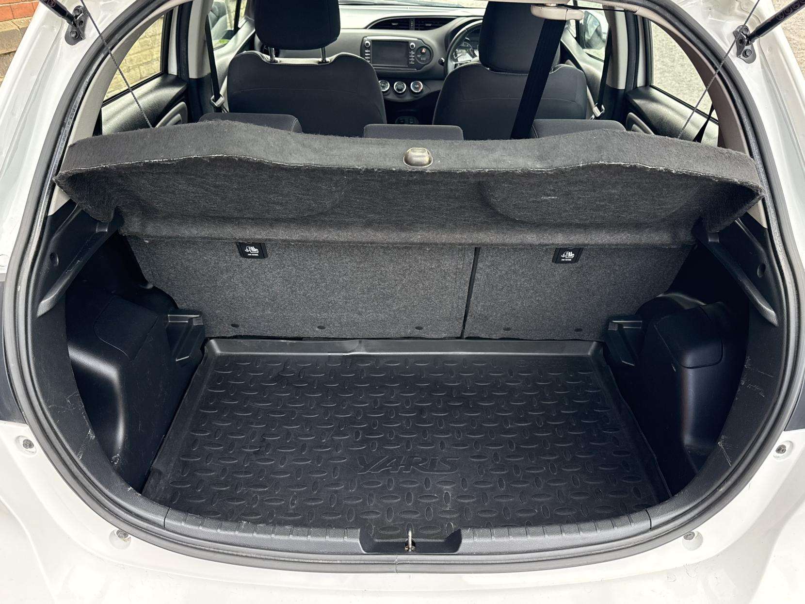 2018 TOYOTA YARIS 2018 TOYOTA YARIS