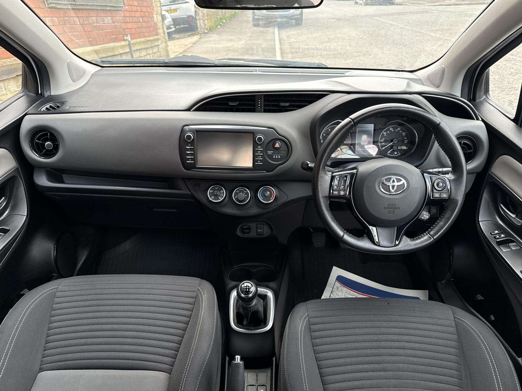 2018 TOYOTA YARIS 2018 TOYOTA YARIS