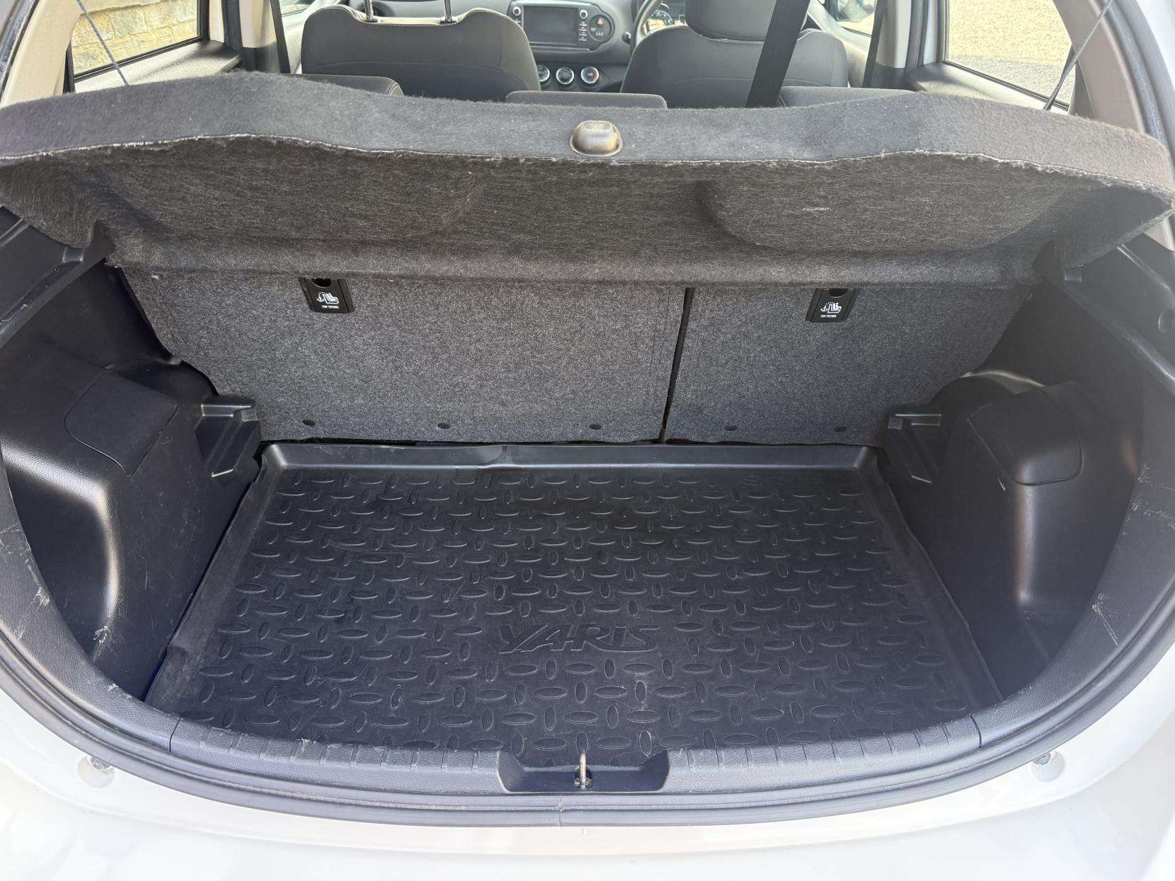 2018 TOYOTA YARIS 2018 TOYOTA YARIS