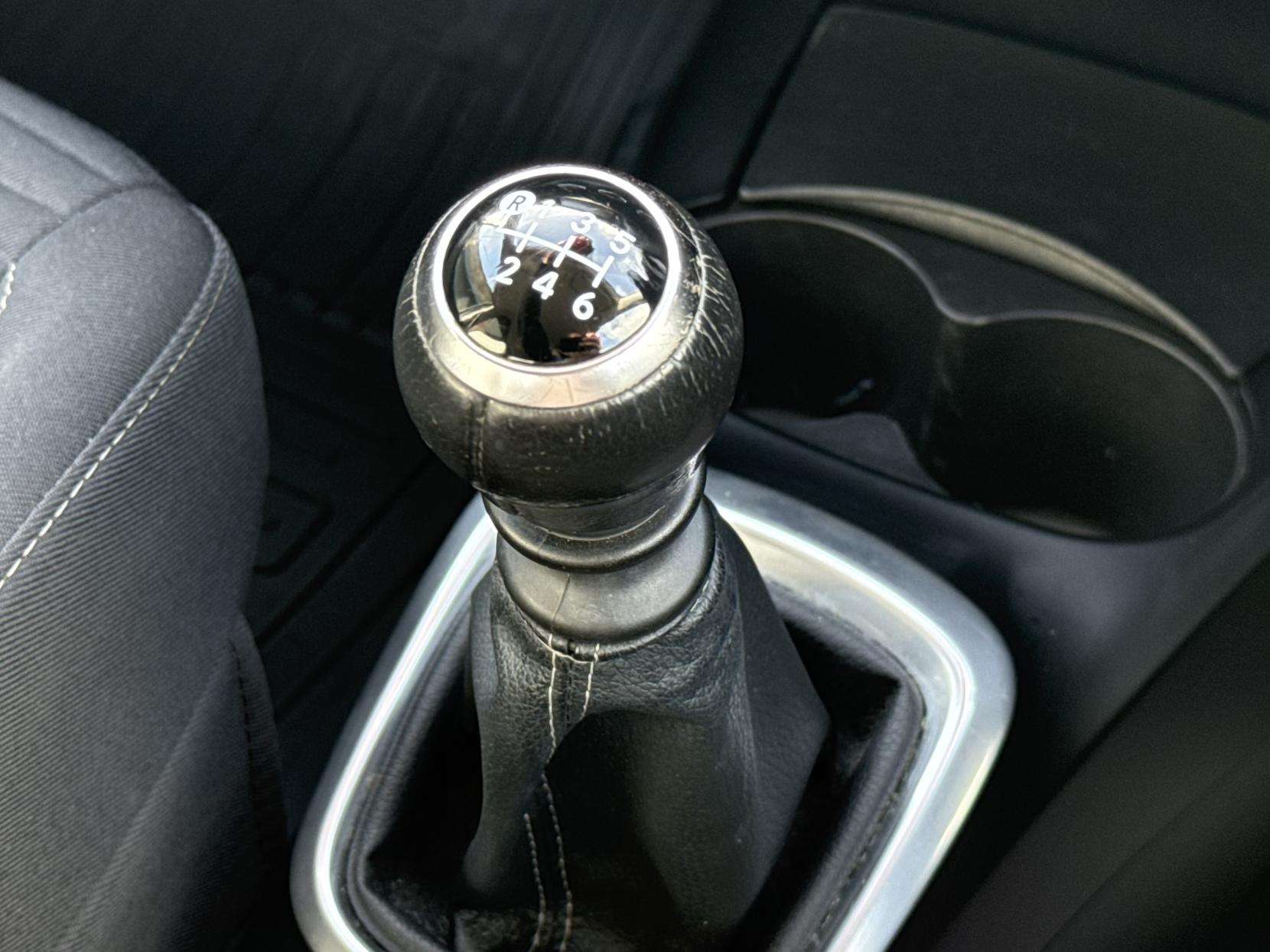 2018 TOYOTA YARIS 2018 TOYOTA YARIS