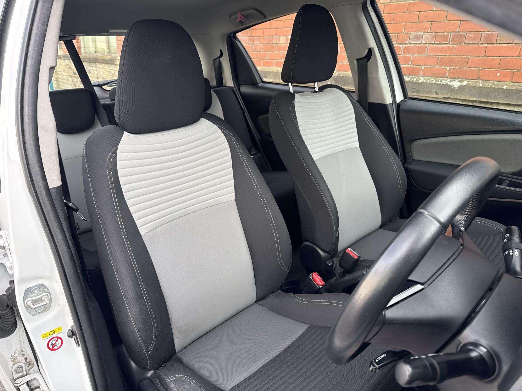 2018 TOYOTA YARIS 2018 TOYOTA YARIS
