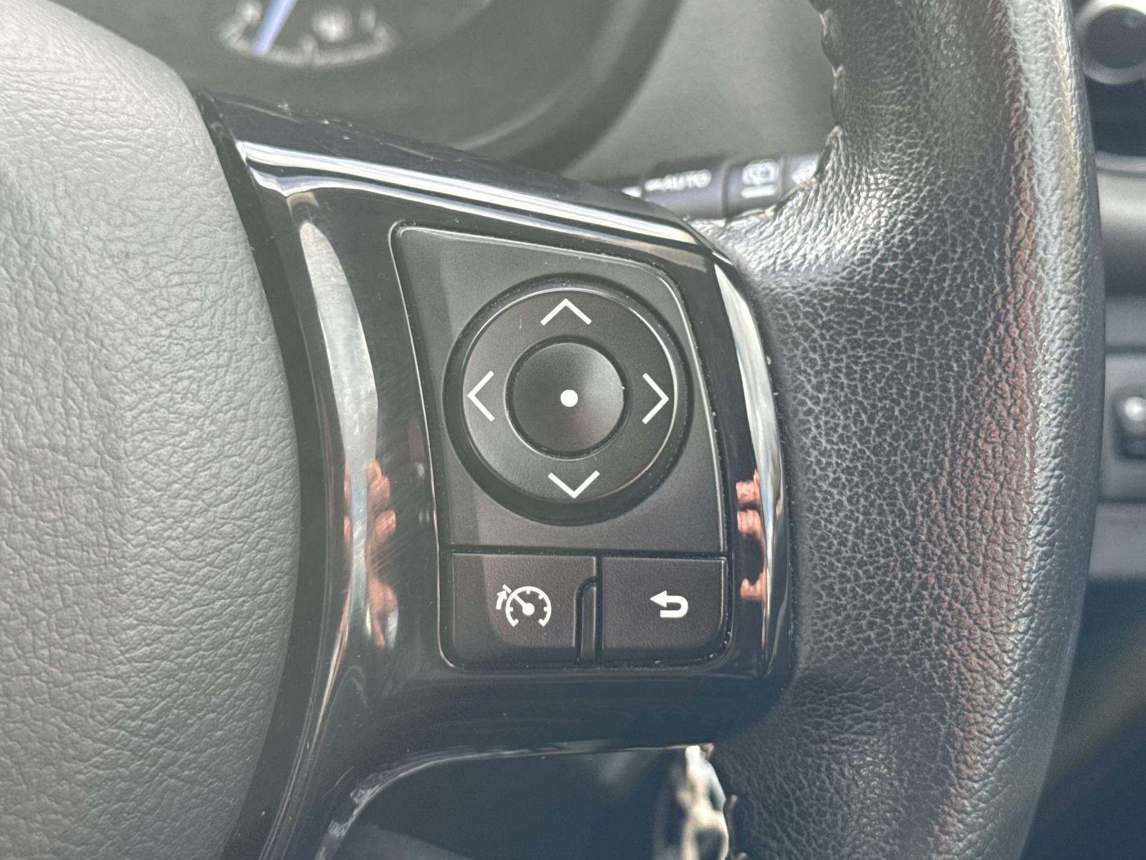 2018 TOYOTA YARIS 2018 TOYOTA YARIS