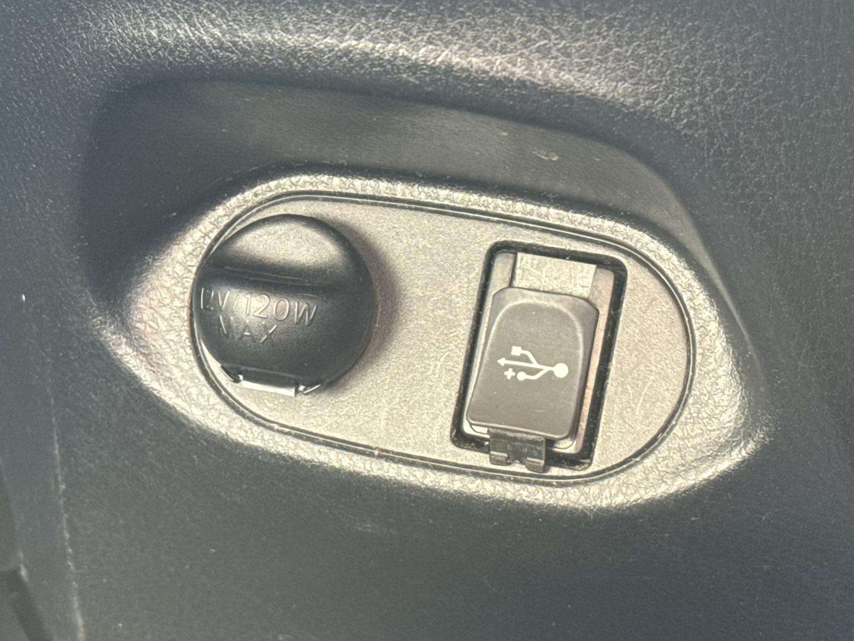 2018 TOYOTA YARIS 2018 TOYOTA YARIS