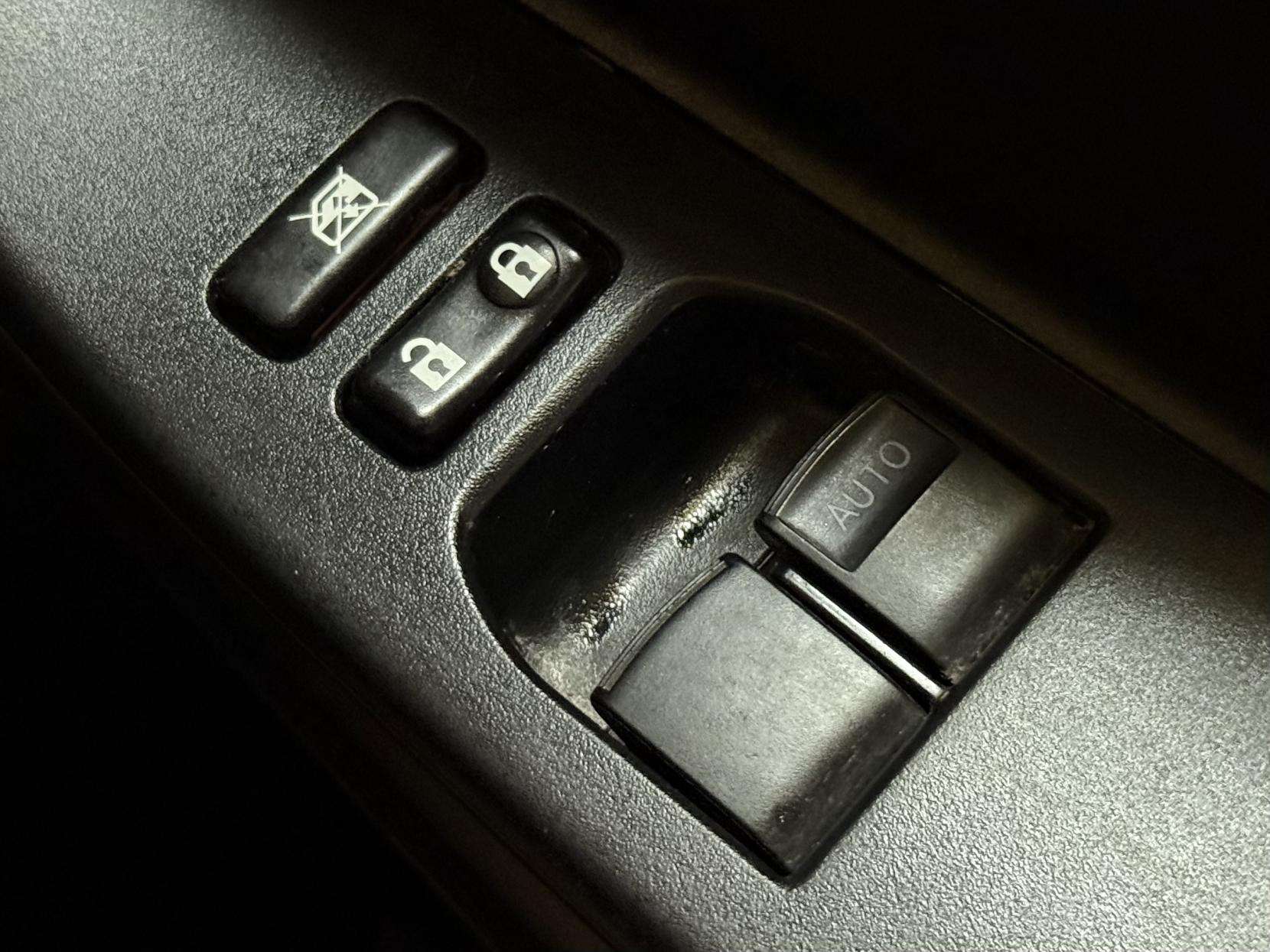 2016 TOYOTA YARIS 2016 TOYOTA YARIS