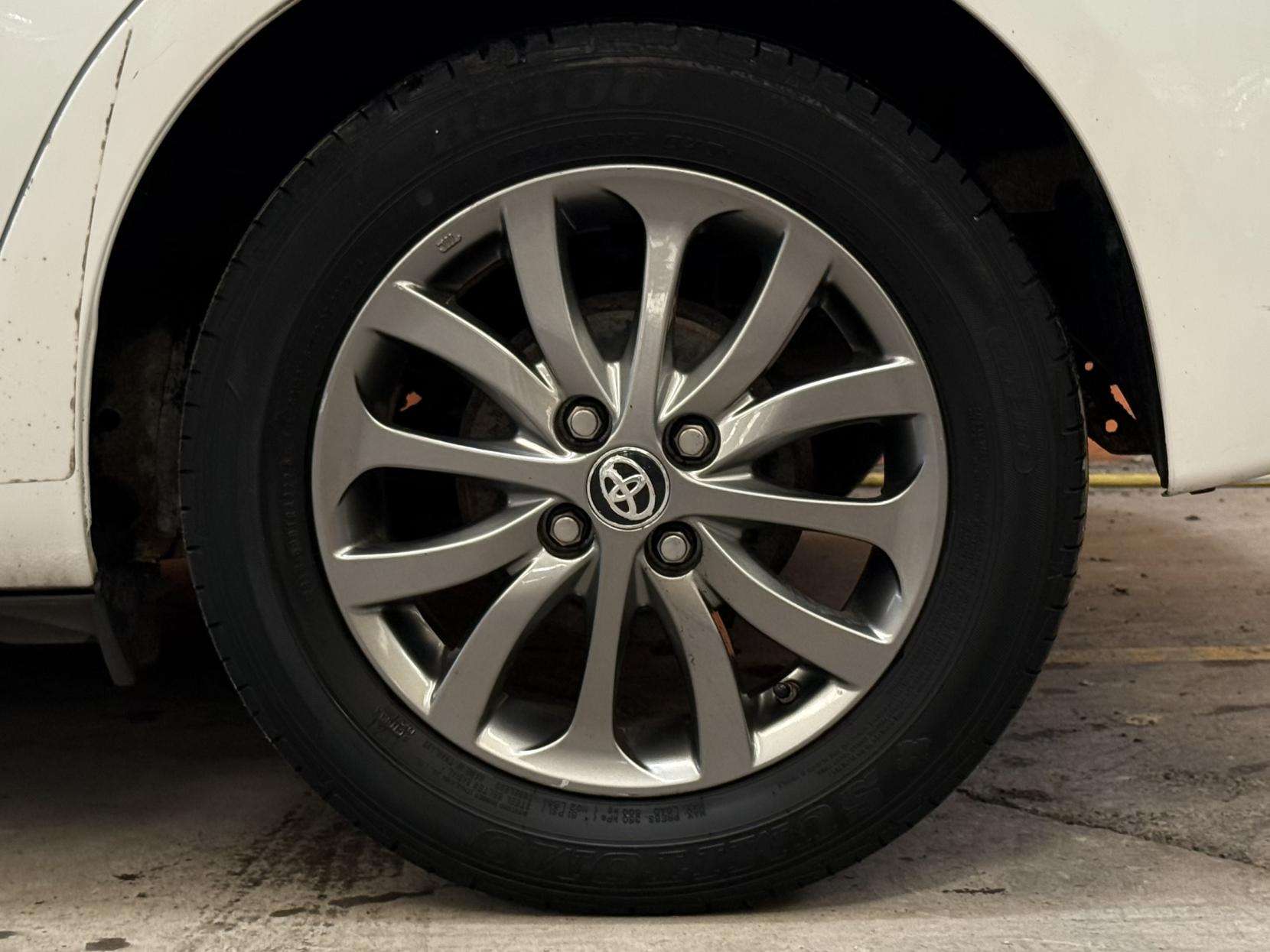 2016 TOYOTA YARIS 2016 TOYOTA YARIS