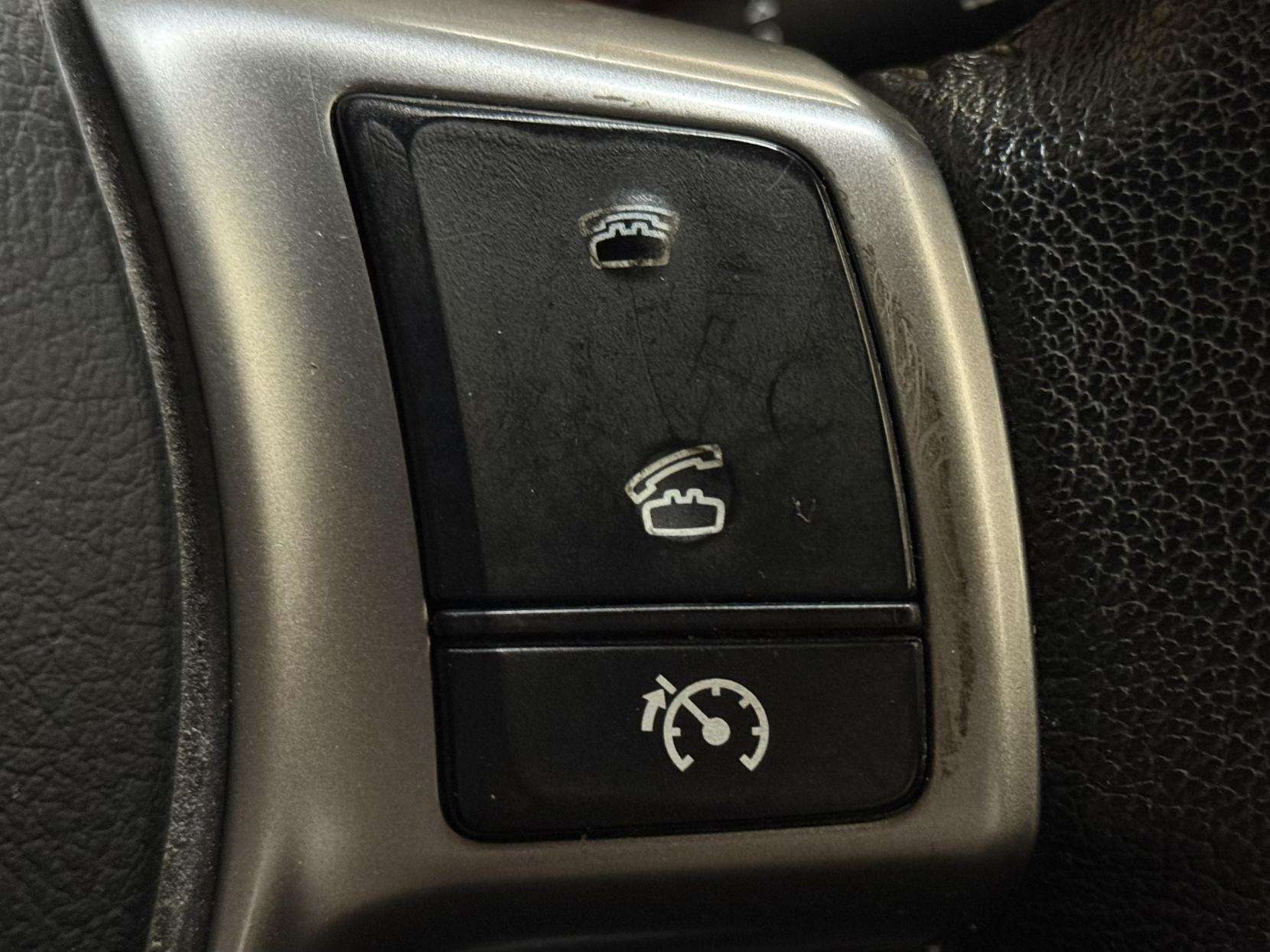 2016 TOYOTA YARIS 2016 TOYOTA YARIS